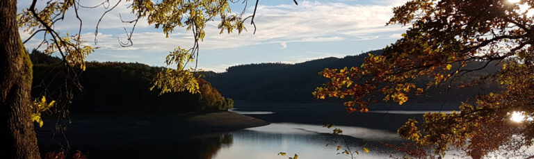 Hennesee im Herbst