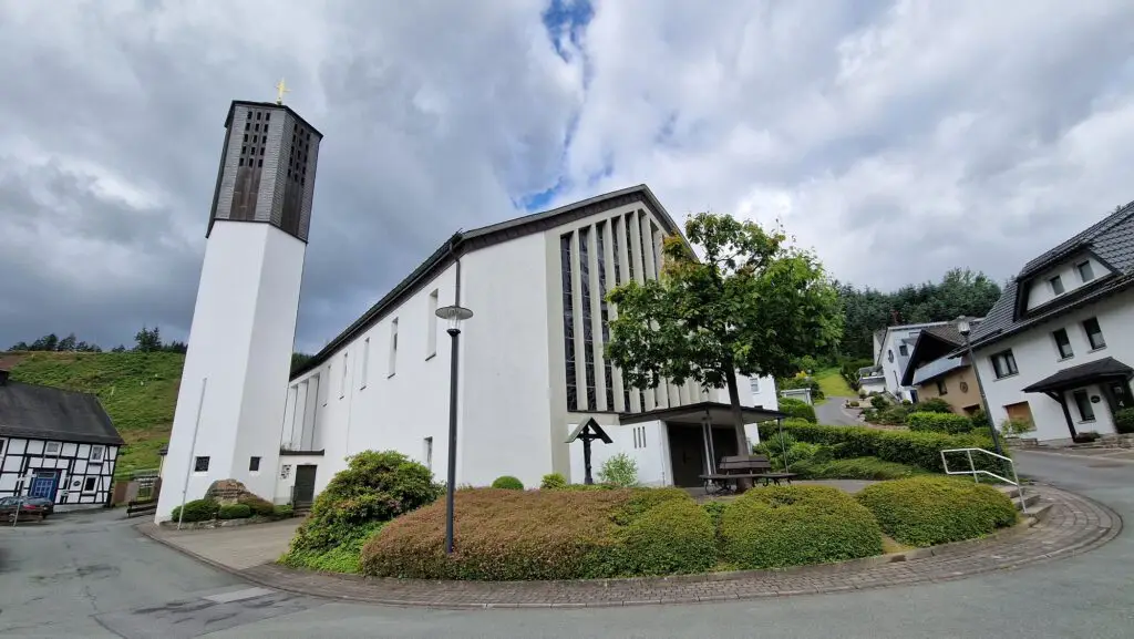 Die Kirche St. Nikolaus in Bestwig-Heringhausen
