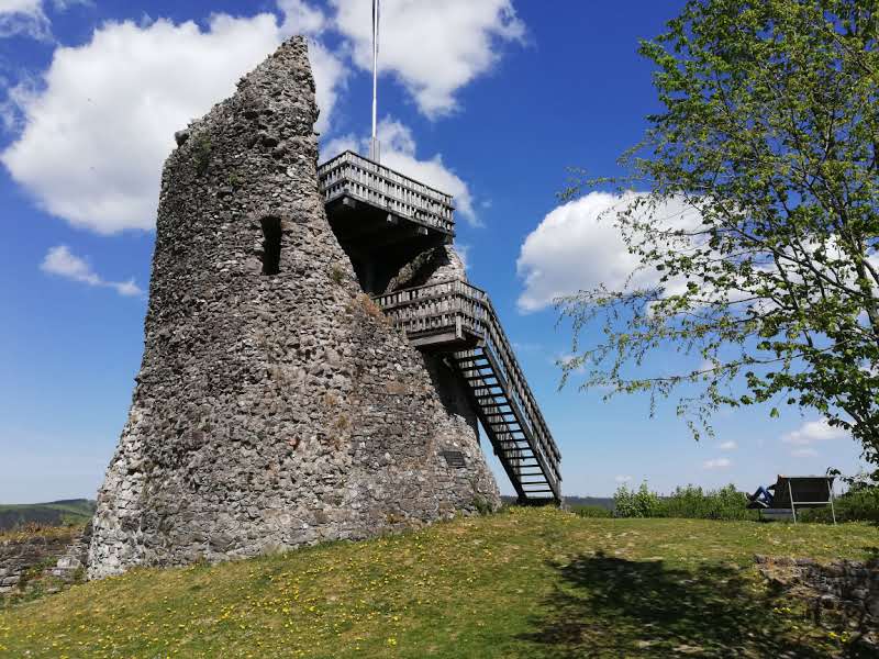 Burgruine Eversberg im Sauerland